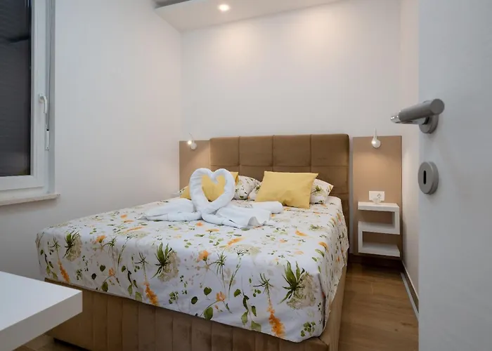 With Terrace Apartman