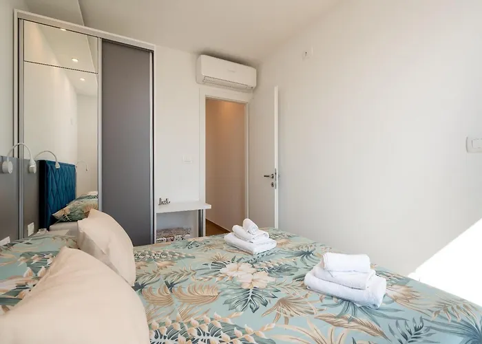 With Terrace Апартаменты