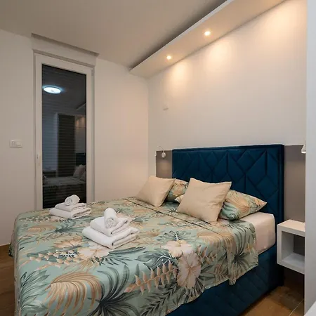 Apartament With Terrace Trogir